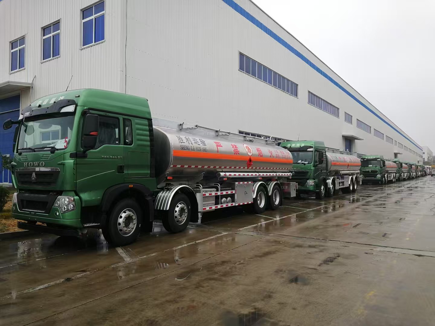 案例1-山东泰开汽车油田专用车大客户交车仪式01